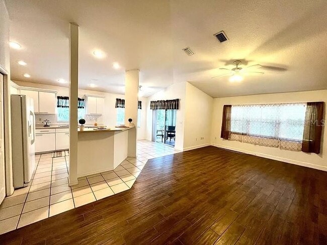Building Photo - 1485 Donegan Rd