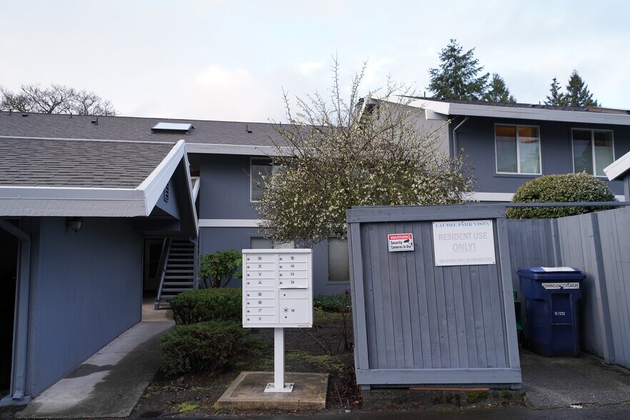 Building Photo - 11104 NE 68th St