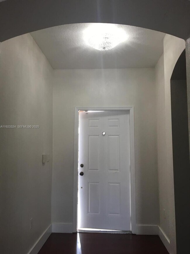 Building Photo - 10803 NW 83rd St