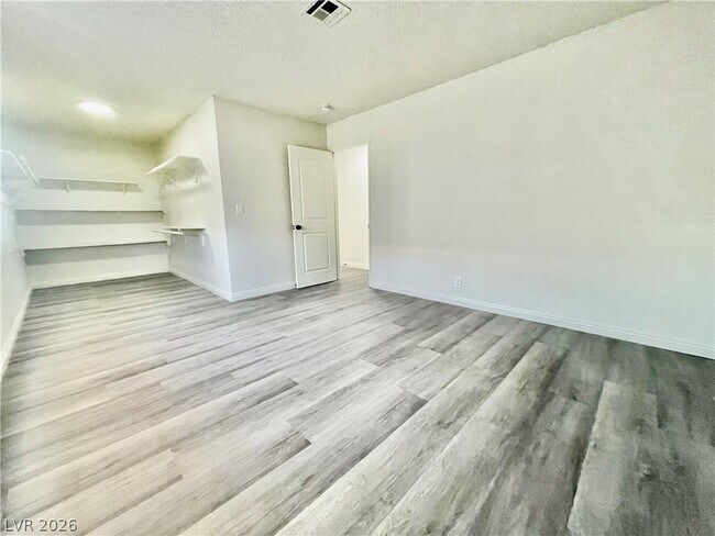 Building Photo - 5187 Greene Ln