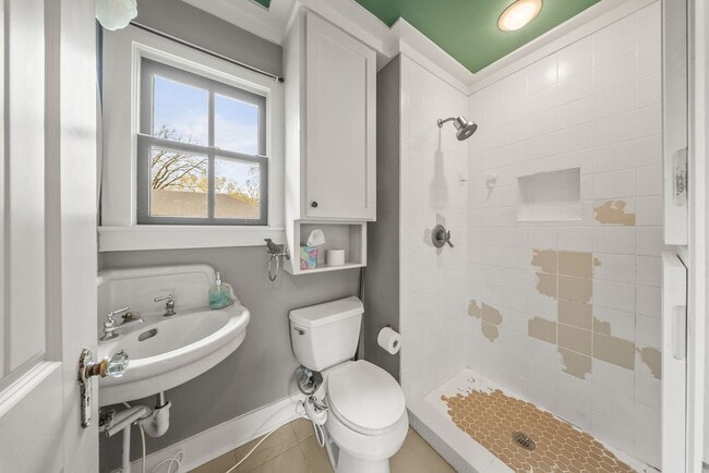 Building Photo - 5100 Lee Ave