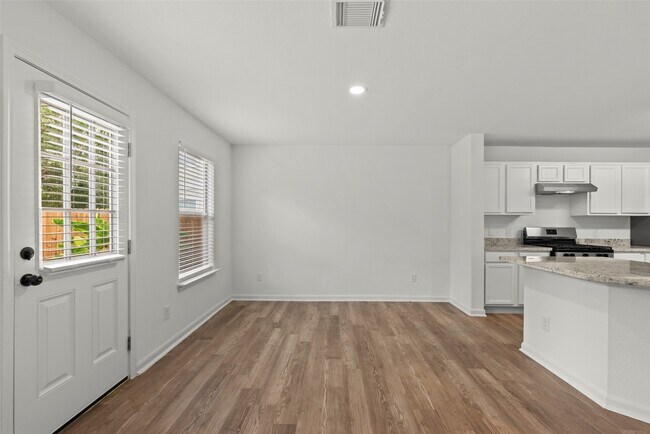 Building Photo - 6519 Bluestone Springs Ln