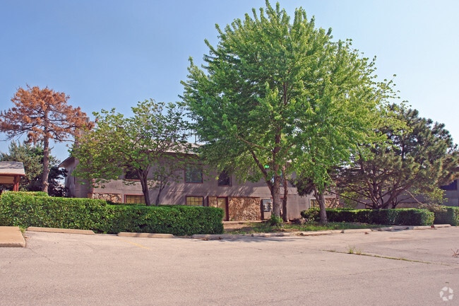 Building Photo - The Grayson Apartments