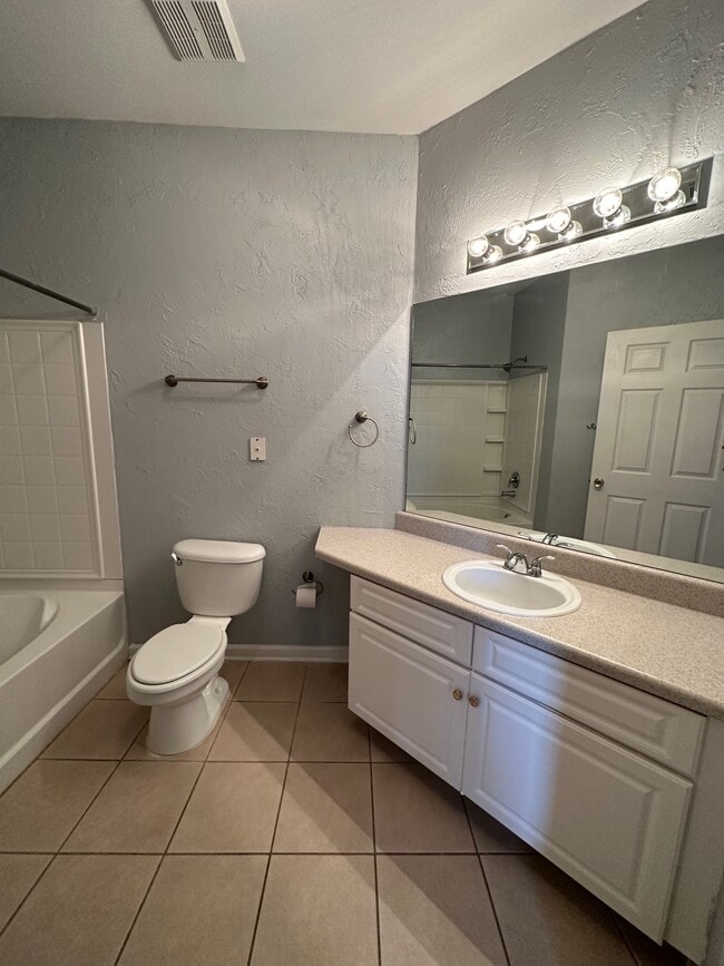 Building Photo - 2331 Whitemarsh Way