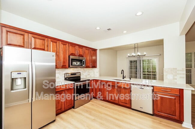 Building Photo - 10310 Blakeney Preserve Dr