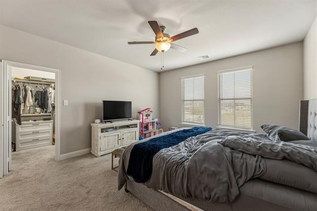 Building Photo - 4937 Barcelona Ave