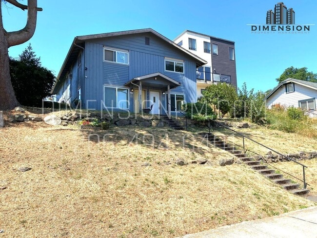 Primary Photo - Sheridan Duplex