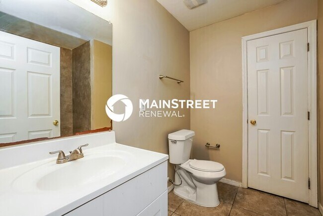 Building Photo - 4 Bedroom Pet-Friendly Home in Cape Coral, FL with Main Street Renewal
