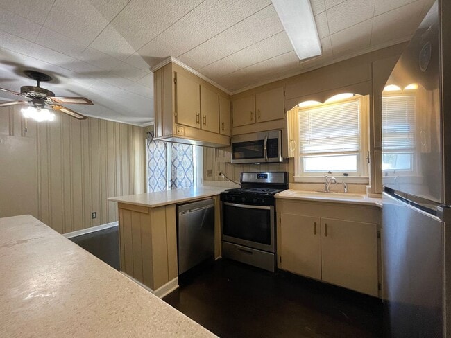 Building Photo - 51 Lyons Dr NW