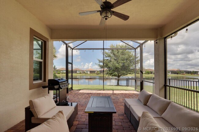 Building Photo - 8942 SW Pepoli Way