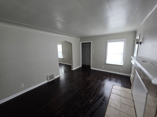 Building Photo - 16672 Lauder St