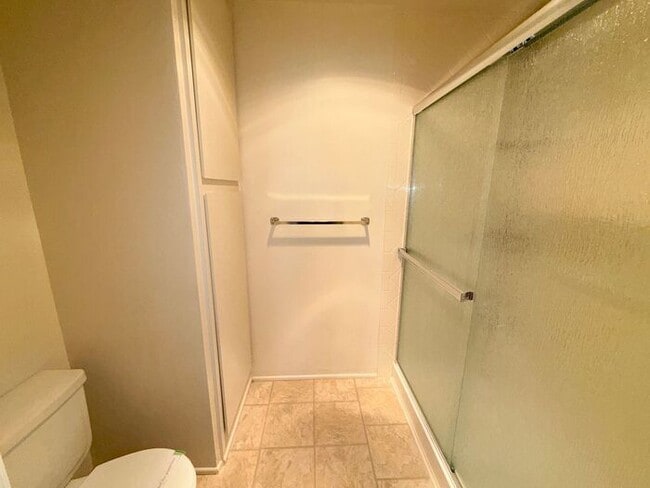 Building Photo - Rollin' on the River - Top Story Riverfront Condo