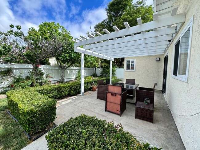 Building Photo - +55 Community, 2 BD with AC