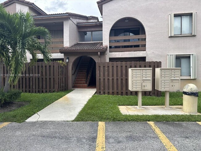 Primary Photo - 8999 SW 123rd Ct
