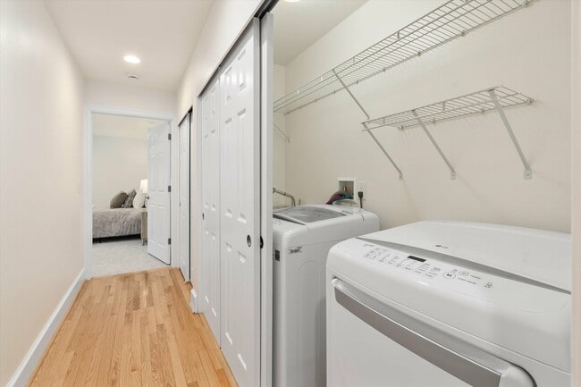 Building Photo - 6315 142nd Ave SE