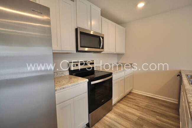 Building Photo - 3125 Van Day Way