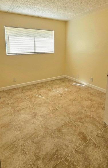 Building Photo - 1501 Crescent Cir