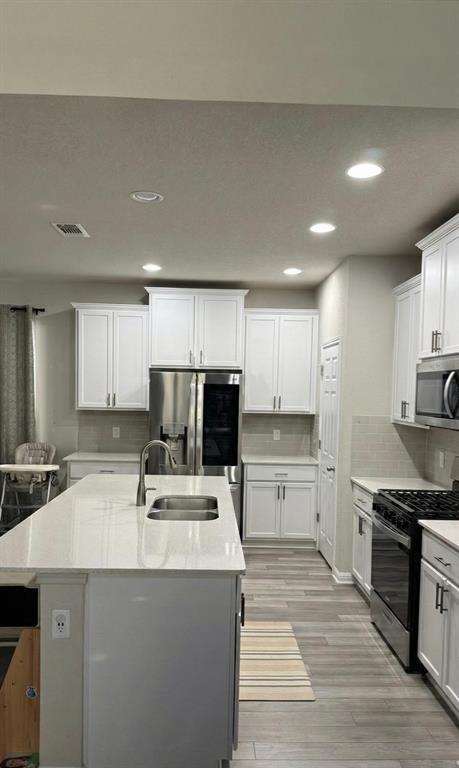 Building Photo - 3200 College Park Dr