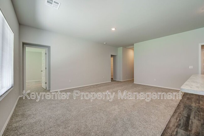 Building Photo - 504 Old Hickory Ln