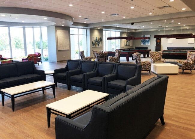 Building Photo - Lovely Home