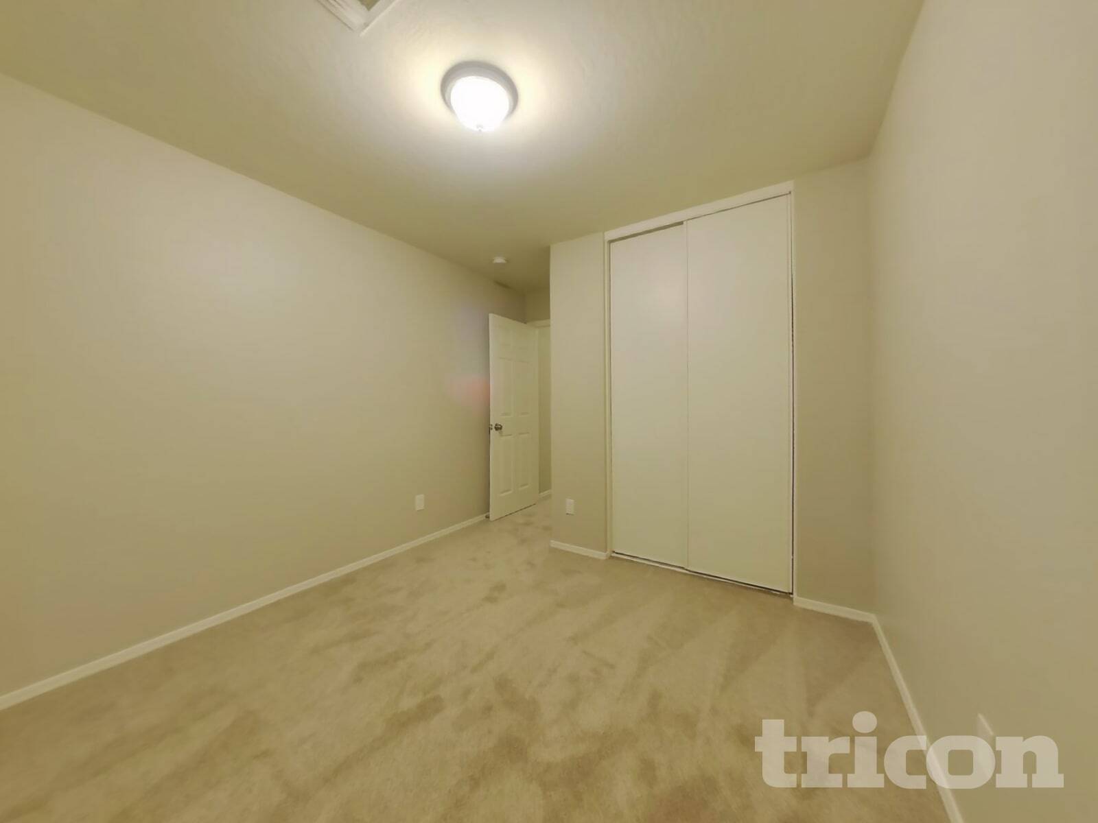 Building Photo - 11522 W Charter Oak Rd