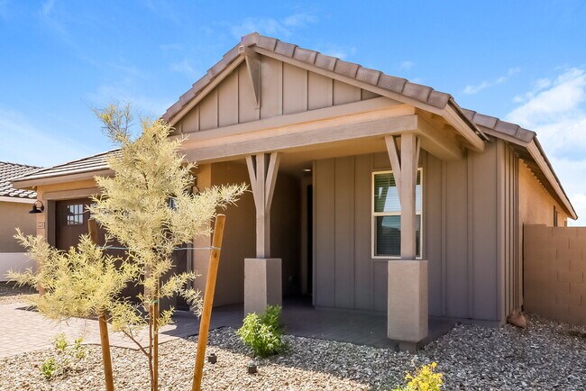 Building Photo - 4426 S 111th Dr