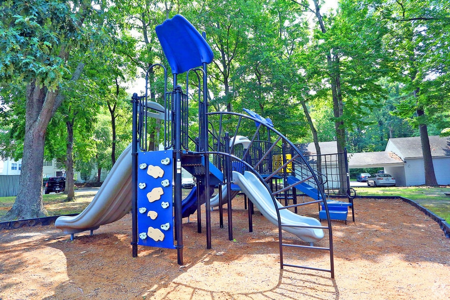 Playground - Reflections Apartments