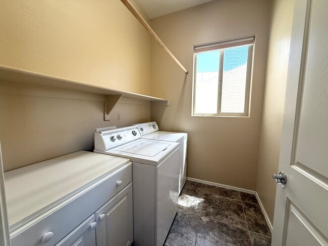 Building Photo - Charming 3-Bedroom, 2-Bath Home on Corner ...