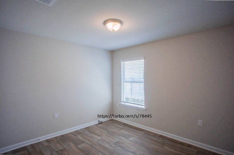 Building Photo - 23432 Shadowridge Dr