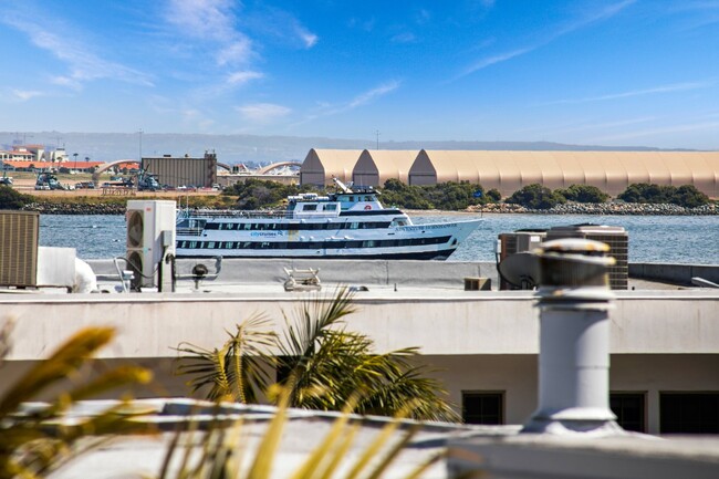 Building Photo - Exquisite Ocean View 2 Bed Townhome: Luxur...