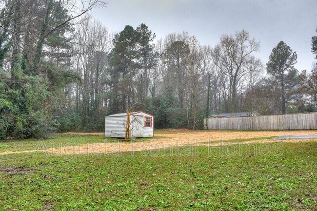 Building Photo - 238 Cavalier Dr