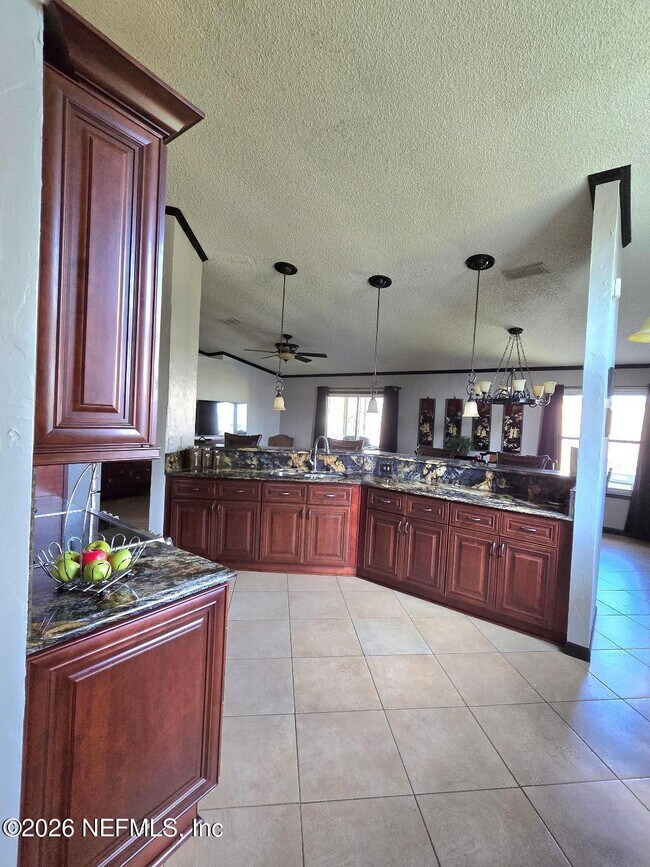 Building Photo - 6931 Cane Grass Ln E