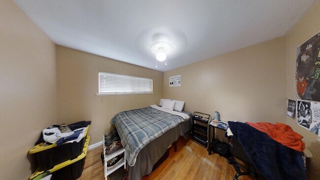 Building Photo - 4985 Curry Dr