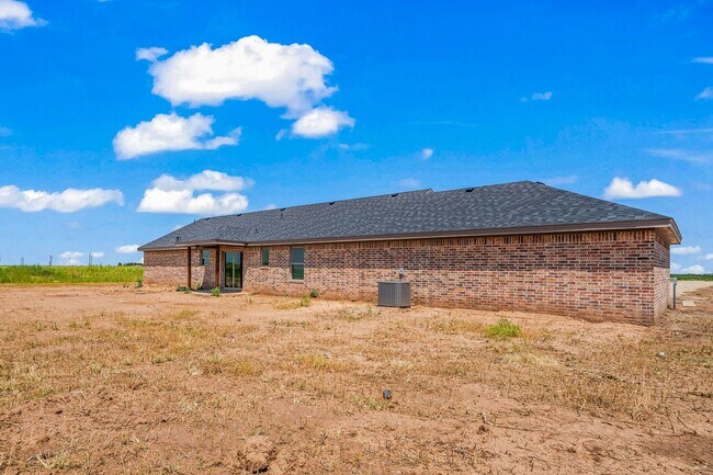 Building Photo - New Construction Home In Idalou ISD!