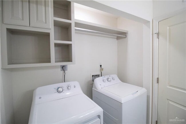 Building Photo - 3820 N 7th Ct