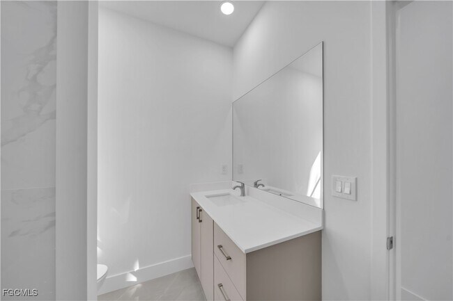 Building Photo - 3302 35th St W