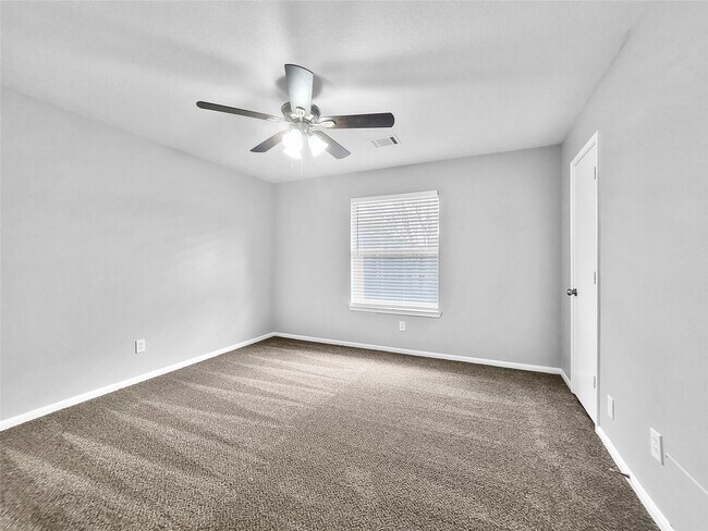 Building Photo - 10827 Bradford Way Dr