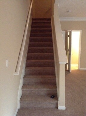 Building Photo - Available Now! 3 bed, 3 bath!