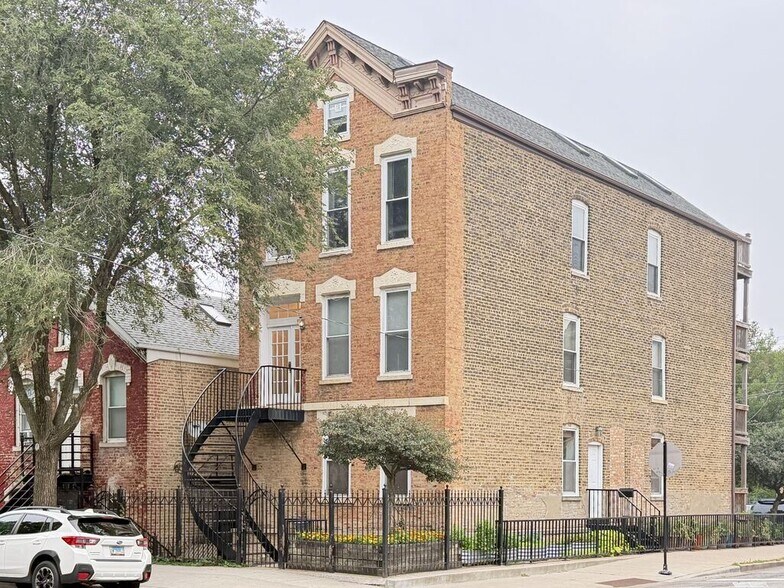 Building Photo - 1416 N Bosworth Ave