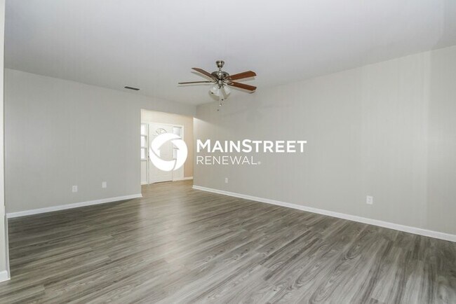 Building Photo - 4 Bedroom Pet-Friendly Home in Tampa, FL w...