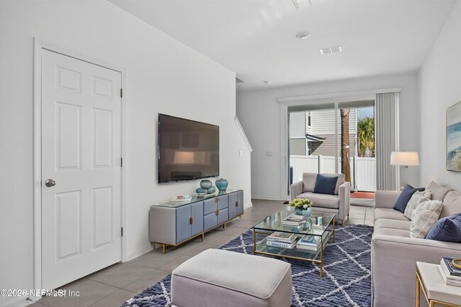 Building Photo - 125 Elmhurst Ln