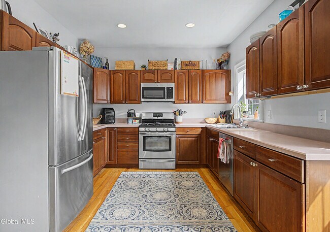 Building Photo - 8 Furlong St