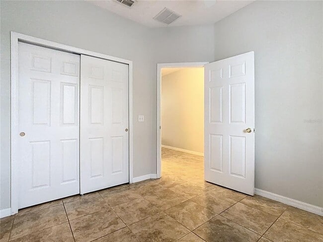 Building Photo - 5292 Paradise Cay Cir