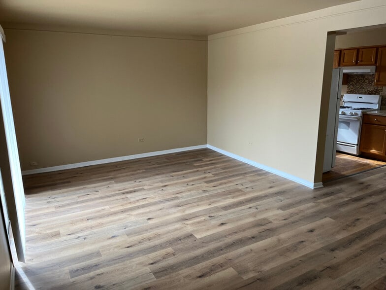Building Photo - 7718 Wildwood Ct