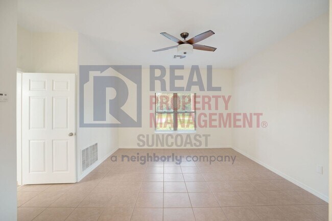Building Photo - 4510 Hidden Forest Dr
