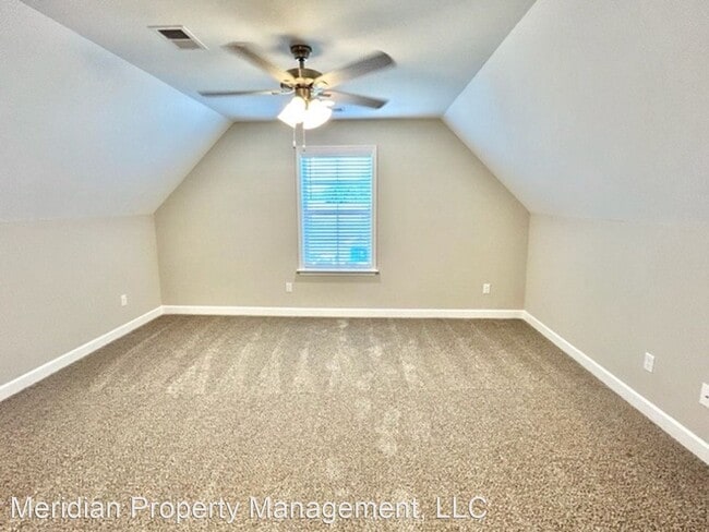 Building Photo - 4 br, 2.5 bath House - 8745 Kennesaw Dr E