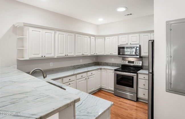 Building Photo - 2 Rockville Way