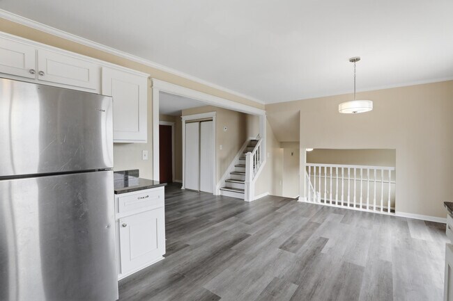 Building Photo - 41427 Larimore Ln