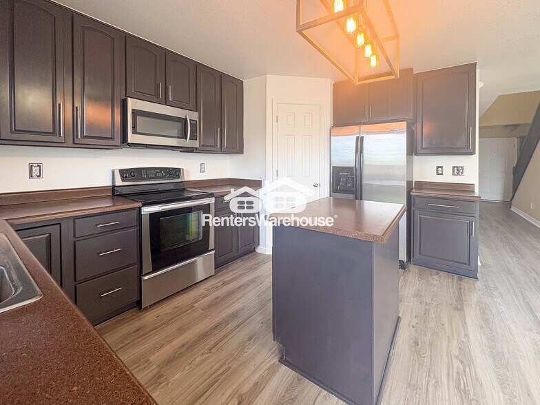 Building Photo - 12674 Jersey Cir E