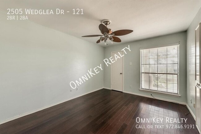 Building Photo - 2505 Wedglea Dr